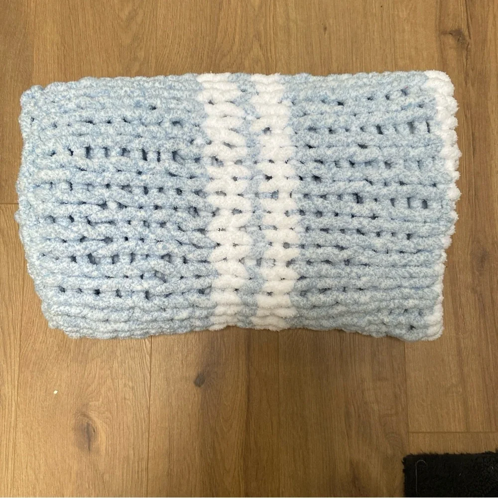 Chunky Knit Baby Blanket in Blue and White 48 x 44 Handmade